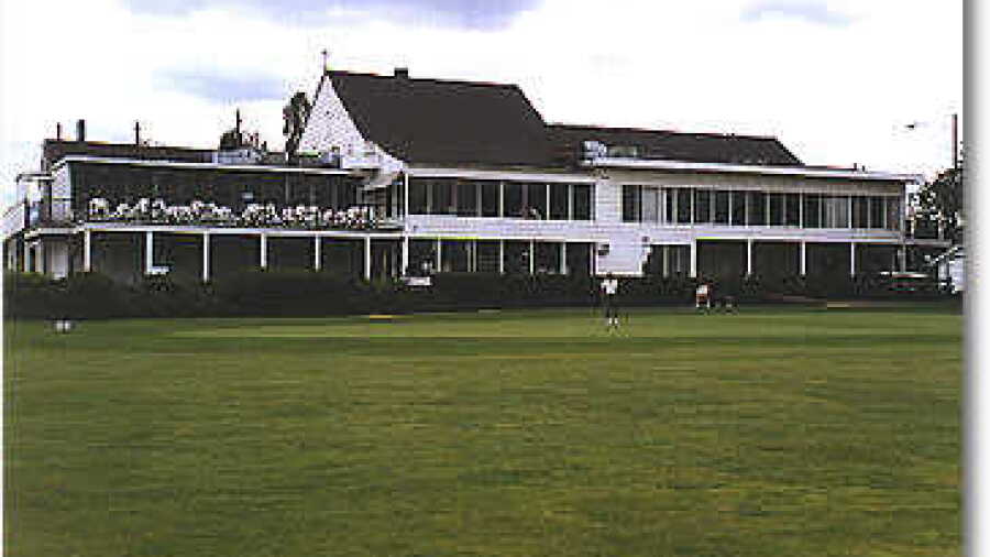 Colwood National clubhouse