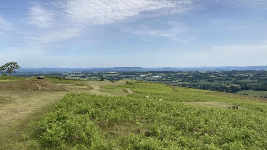 Kington Golf Club - views 