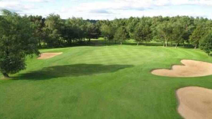 6th hole at Oakdale Golf Club