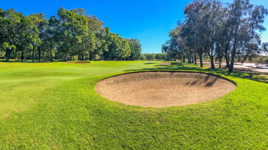 Redland Bay GC: #14