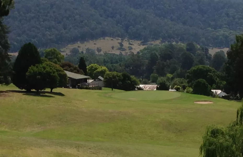 Mount Beauty GC: #18