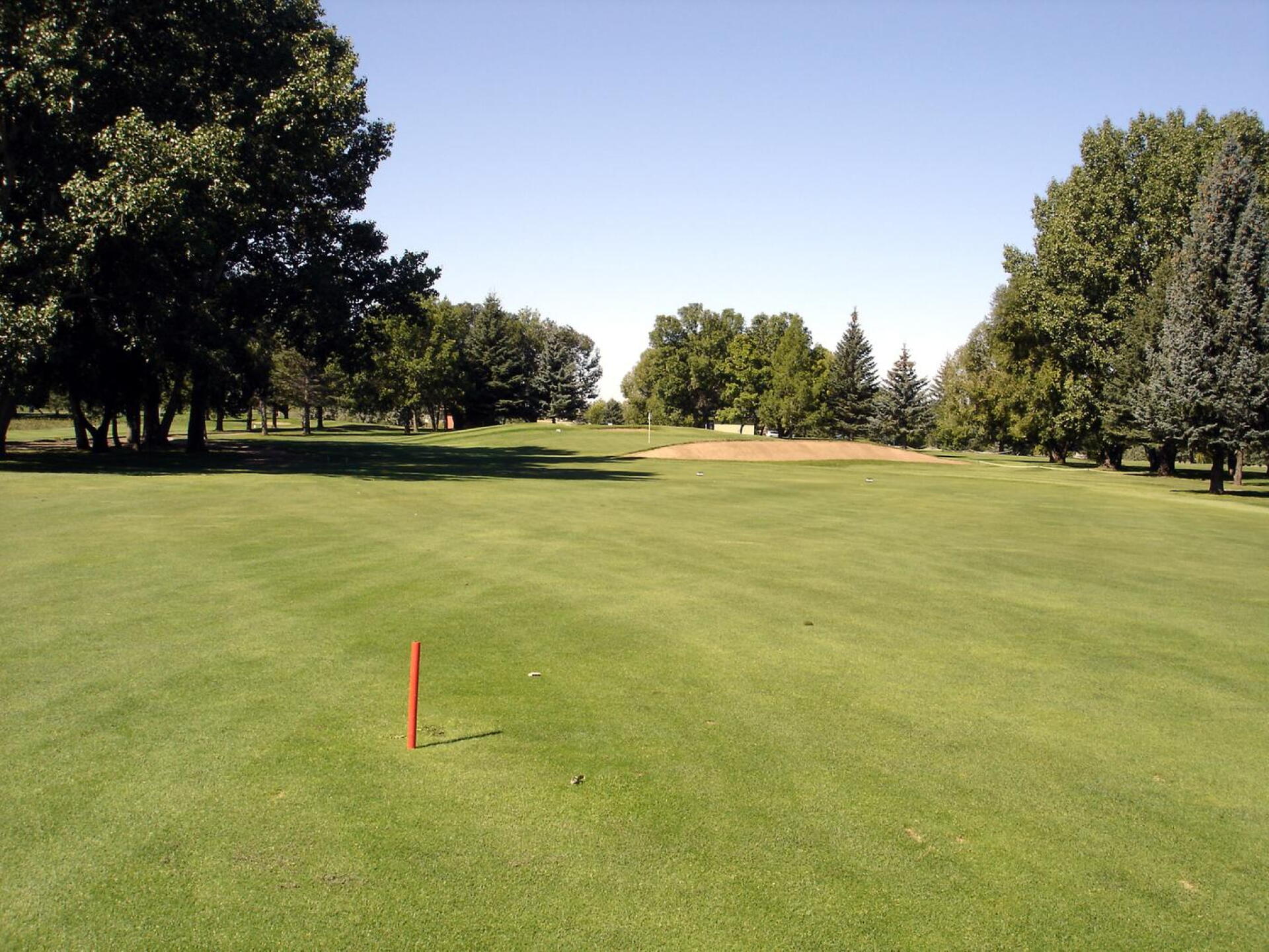 Connaught GC, Hole 2, Par 5, 508 yds (Photo submitted by DYakimec on 04/02/2017)