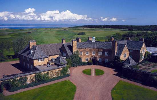 Trying to score one of Muirfield's precious tee times? This may be your "inn."