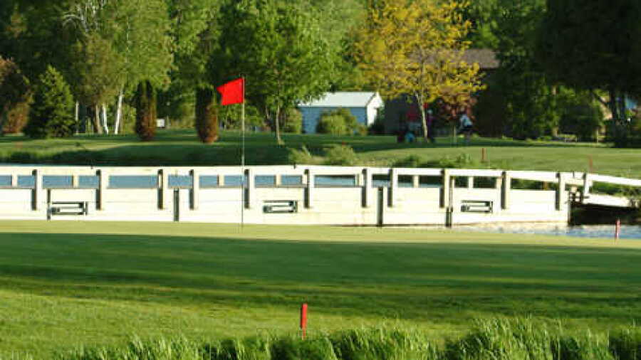 Golden Sands Golf Community