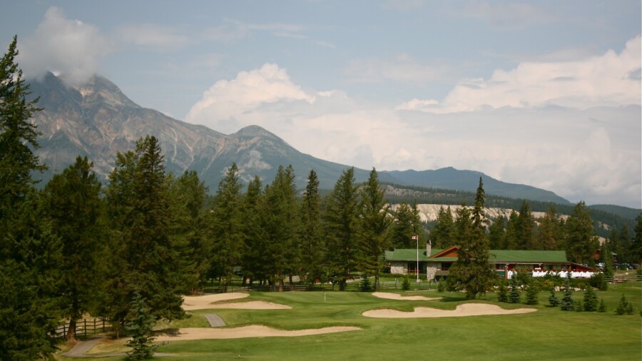 Jasper Park Lodge Golf Course in Alberta - No. 18
