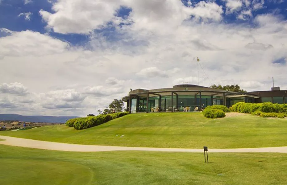 Growling Frog GC: Clubhouse