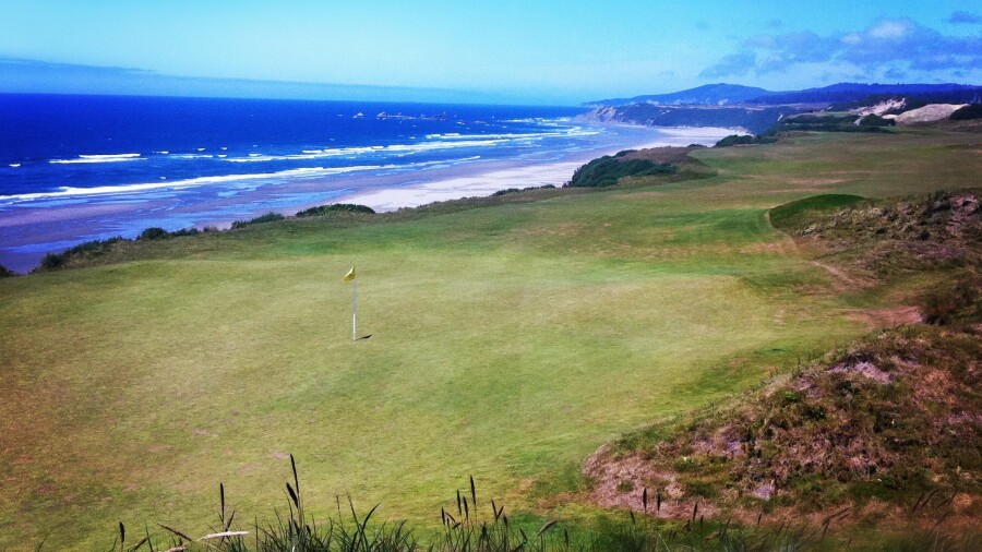 Pacific Dunes golf course - no. 4