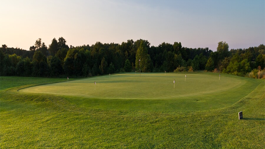 White Clay Creek C.C. golf course - putting green