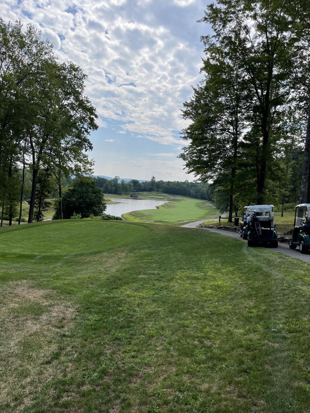 Eighth hole par 5 is a beast (Photo submitted by mmonarch on 09/05/2022)