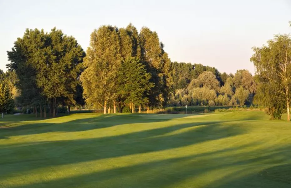 Donau Freizeitland Linz Feldkirchen GC - 18 Hole: #17