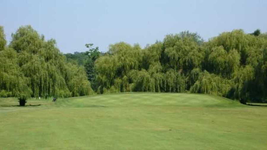 6th green at Bush Hill Park