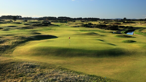 Carnoustie Golf Links - No. 16