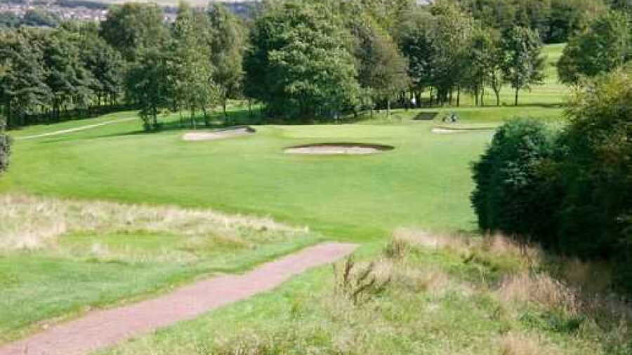 Crompton & Royton GC: 6th green