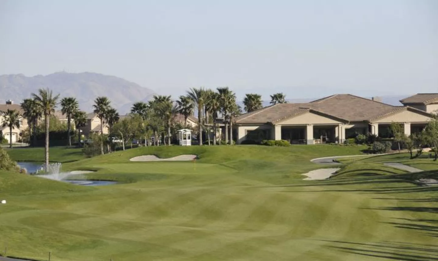 Sierra Lakes Golf Club
