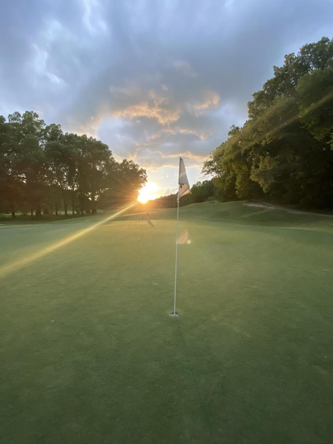 Hole 15 (Photo submitted by jflarrouxiv on 05/29/2021)