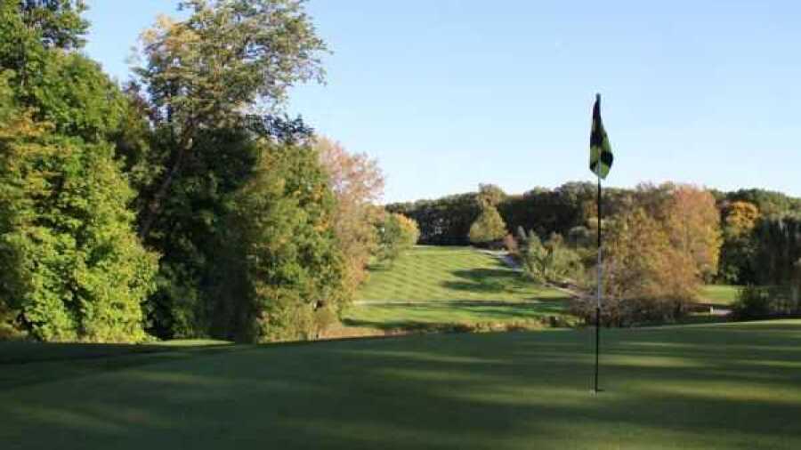 Balmoral Woods CC