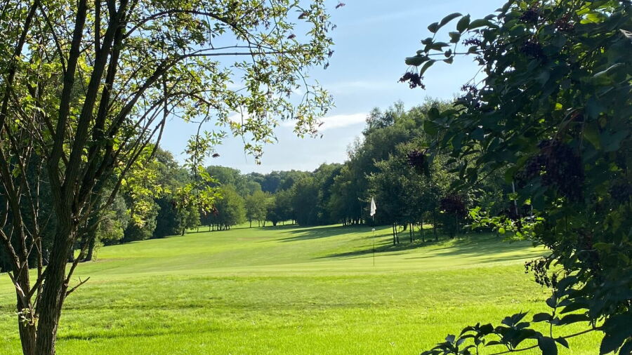 Golf & Hotel de Falnuee