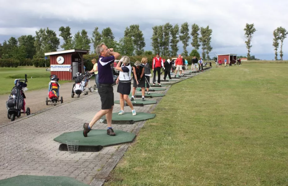 Bedinge GC: Driving range