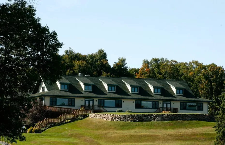 East at Malone GC: #1 & clubhouse