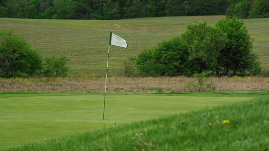 Acorns Golf Links: #16