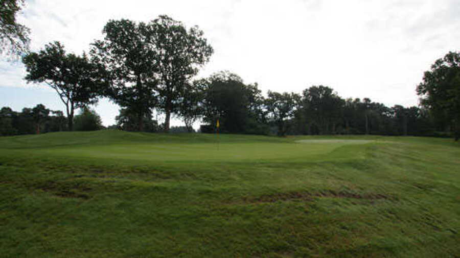 Woking GC: #10