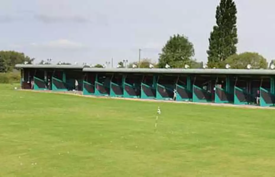 Stonebridge GC: Driving range