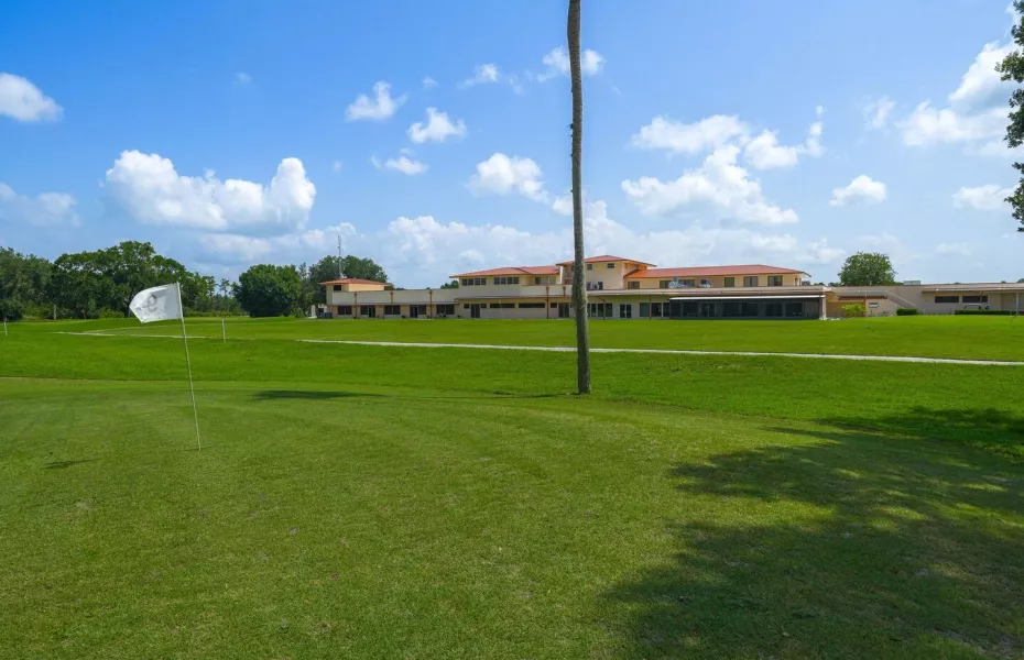 Indian Lake Estates GCC: Clubhouse