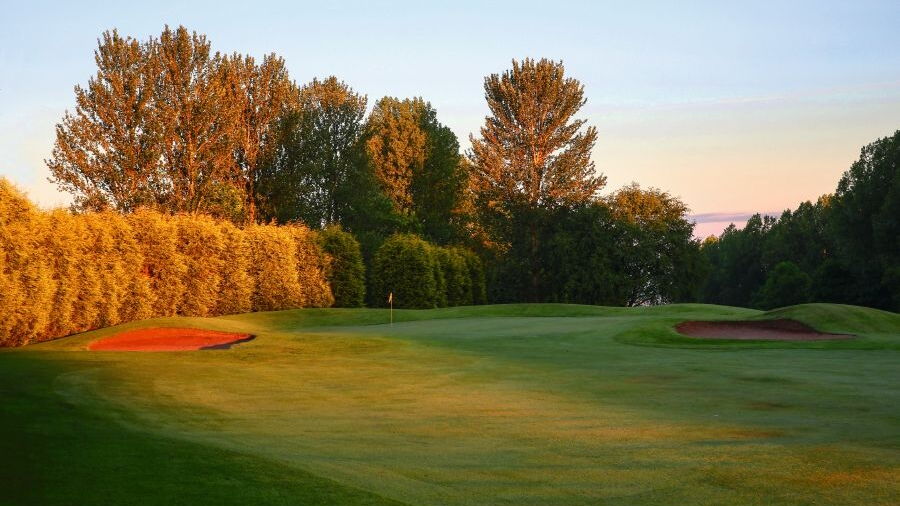 The 7th hole on the Sapphire Course