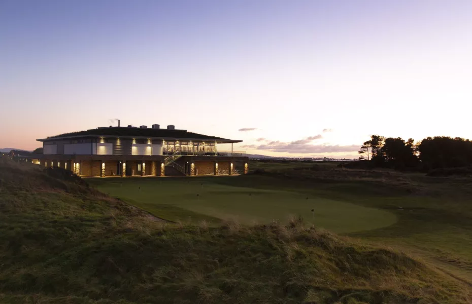 Dundonald Links: Clubhouse