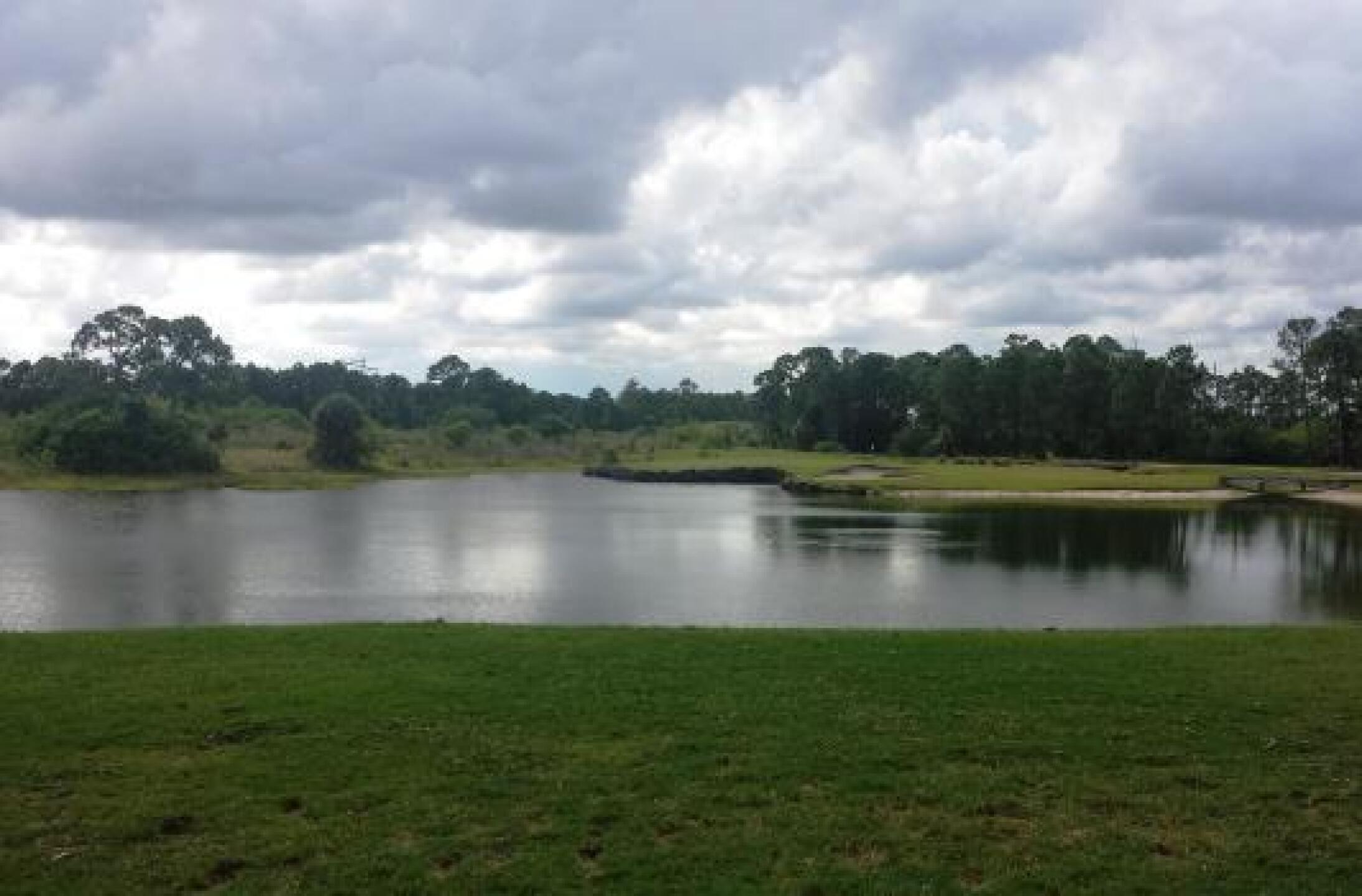 16th hole (Photo submitted by nlwadhwani on 06/02/2014)