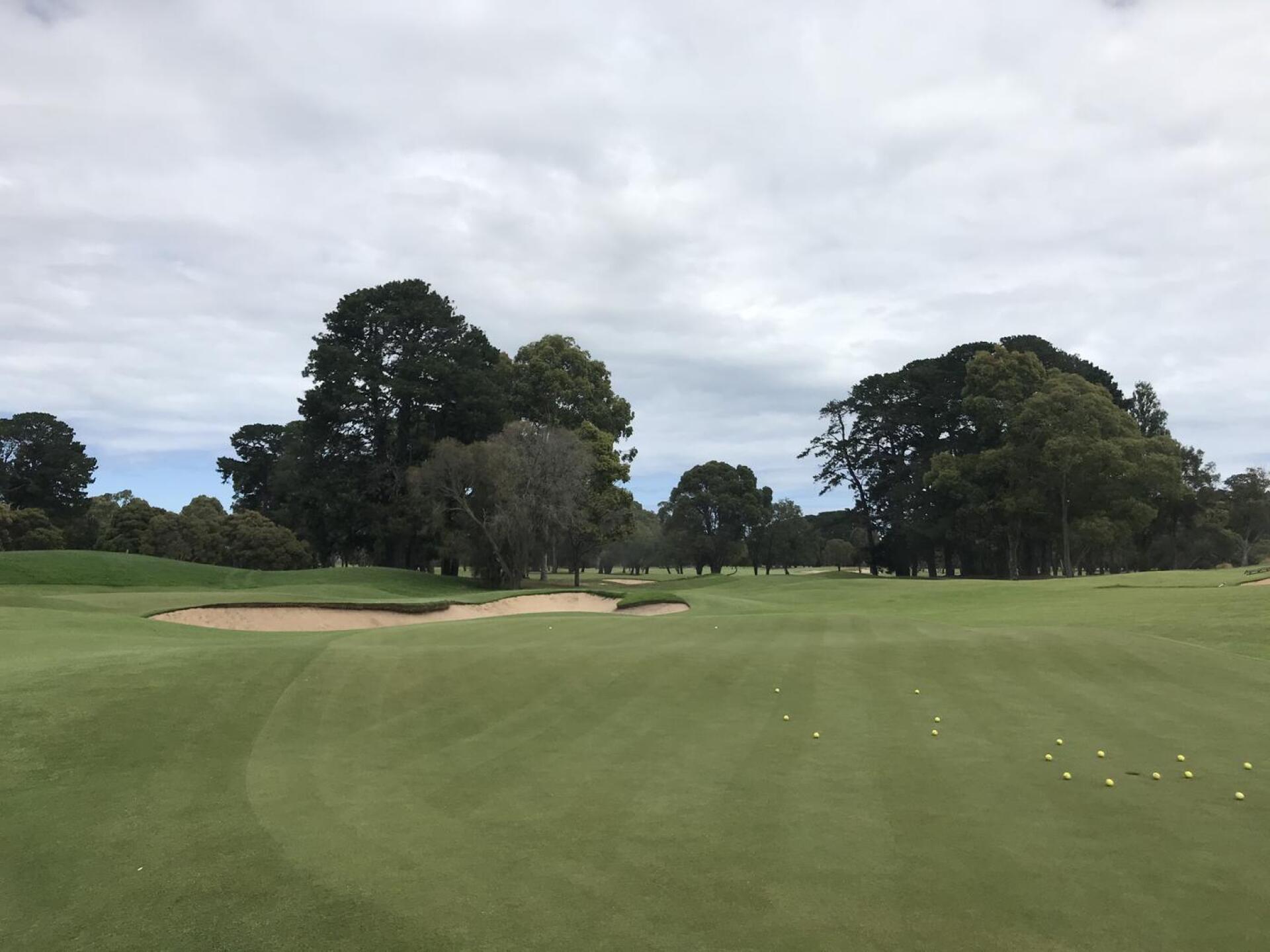 Chipping area and 18th Green (Photo submitted by theglasseyegolfer on 10/24/2021)