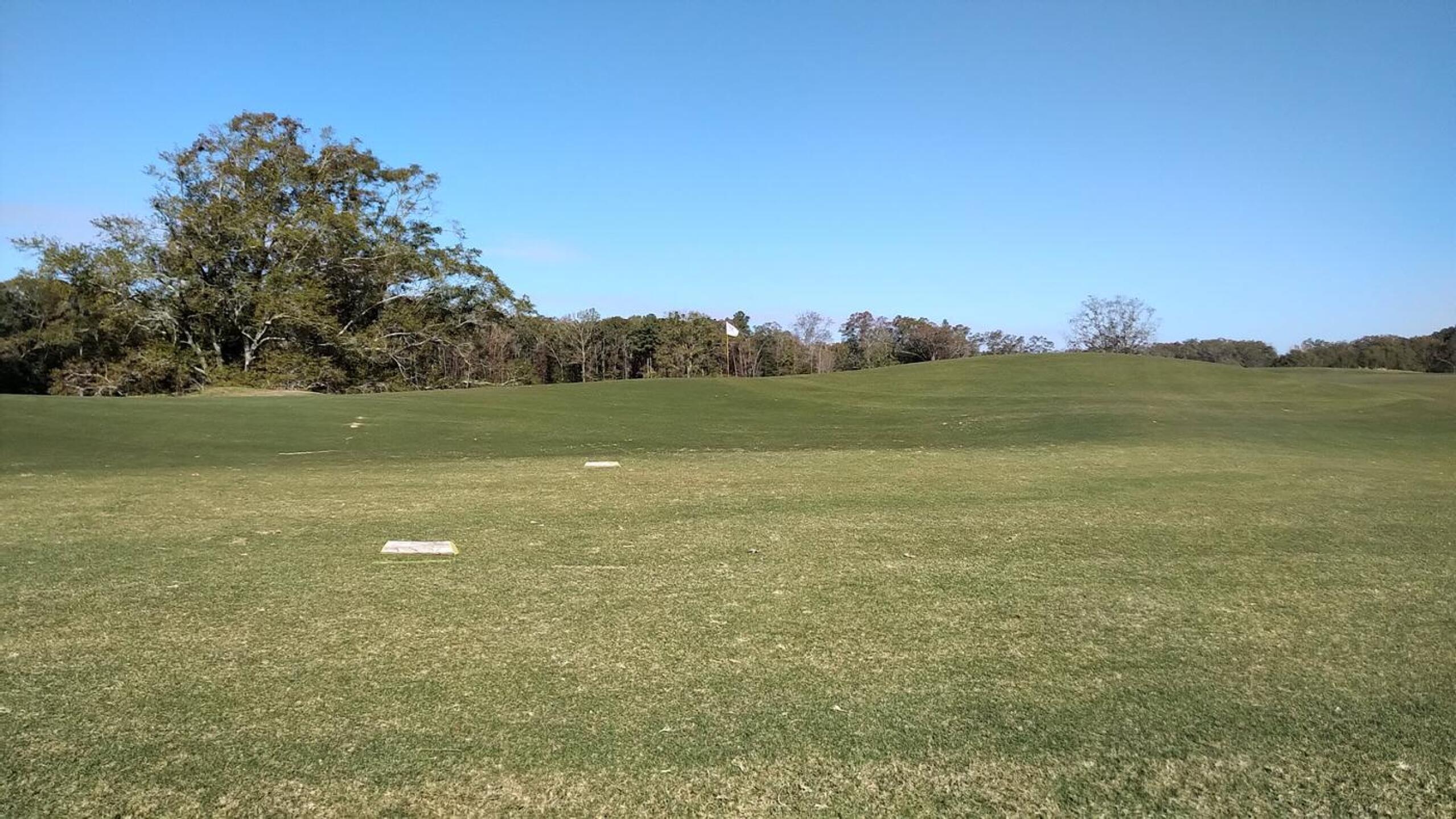 #16 tee next to #15 green (Photo submitted by JayEmm on 11/20/2020)