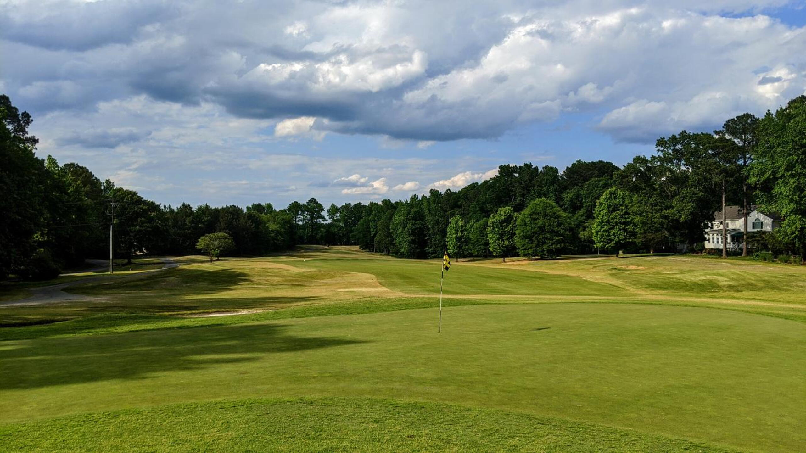 A straight drive on the par-4 2nd will give you a great birdie opportunity. (Photo submitted by Back9Ben on 05/17/2020)