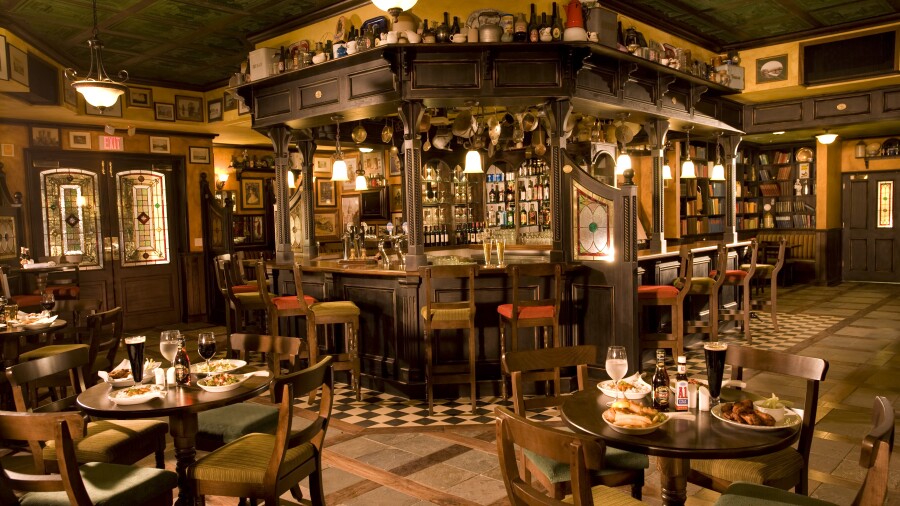 Sandals Emerald Bay Resort - Drunken Duck pub