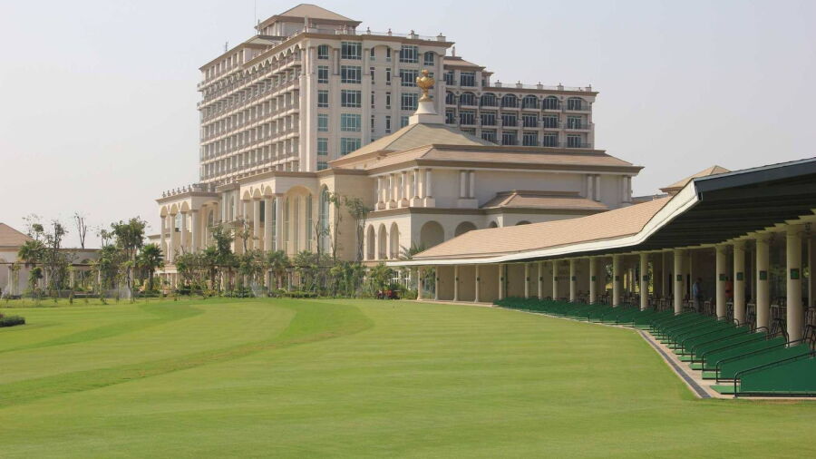 Garden City GC: Driving range
