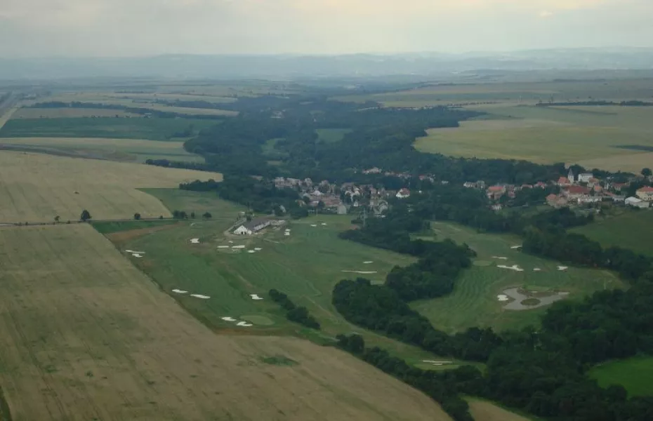 Golf Bitozeves: Aerial