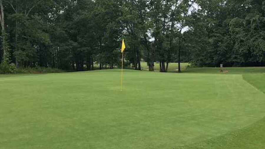 Green at White Plains GC