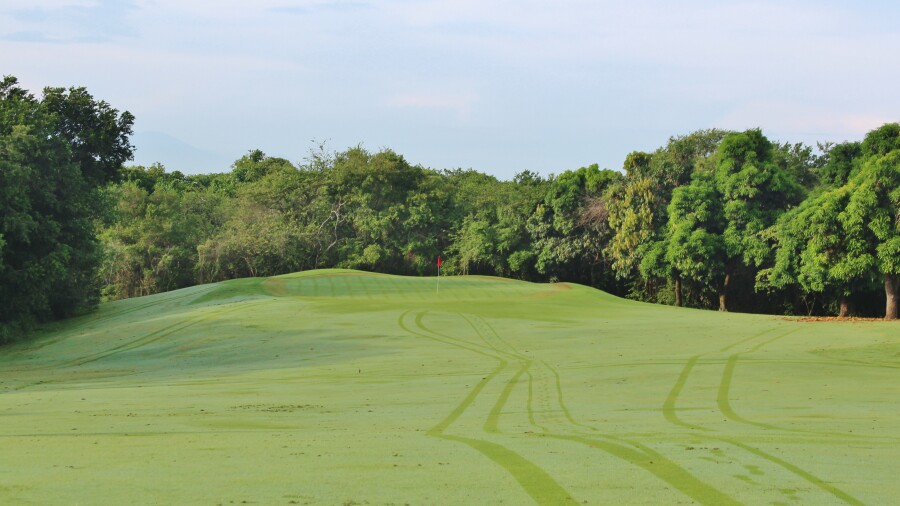 Flamingos Golf - hole 3