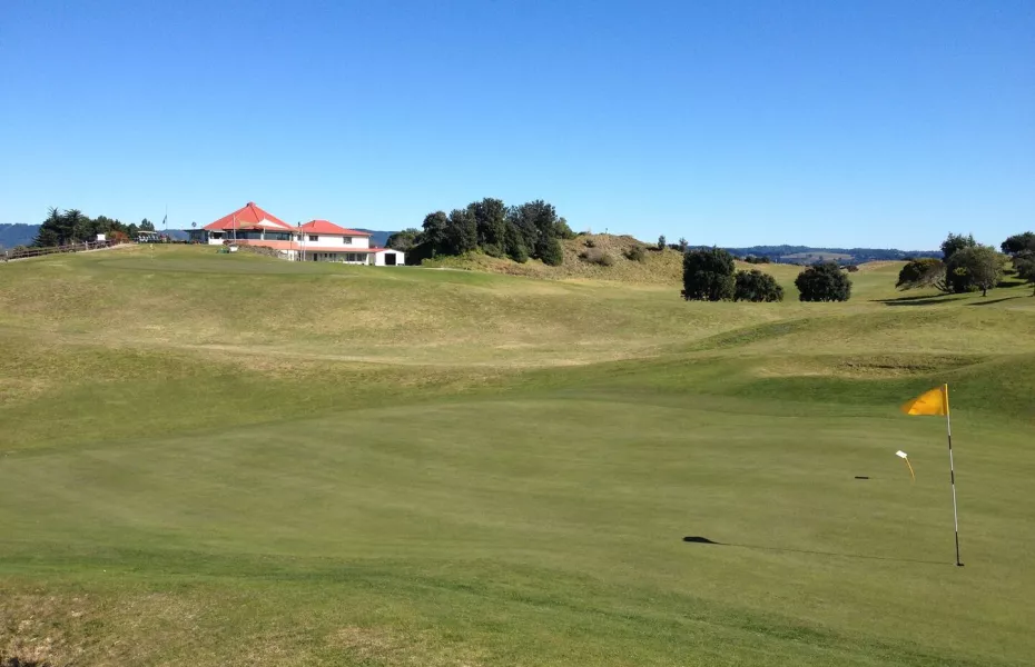 Ohope Beach Golf Links: #11, #18, clubhouse