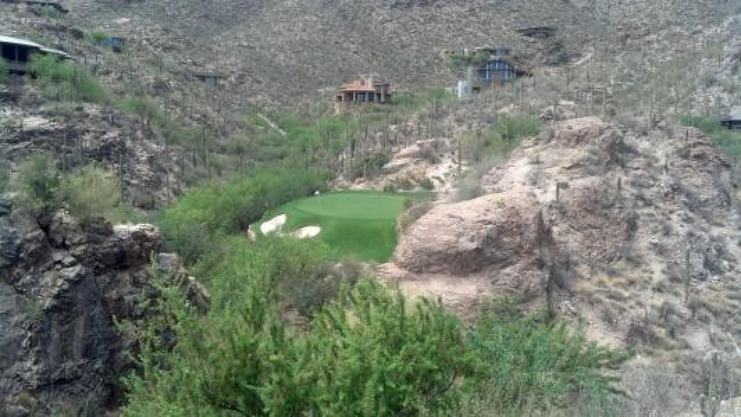 #3 short Par 3 (Photo submitted by David9262534 on 05/27/2014)