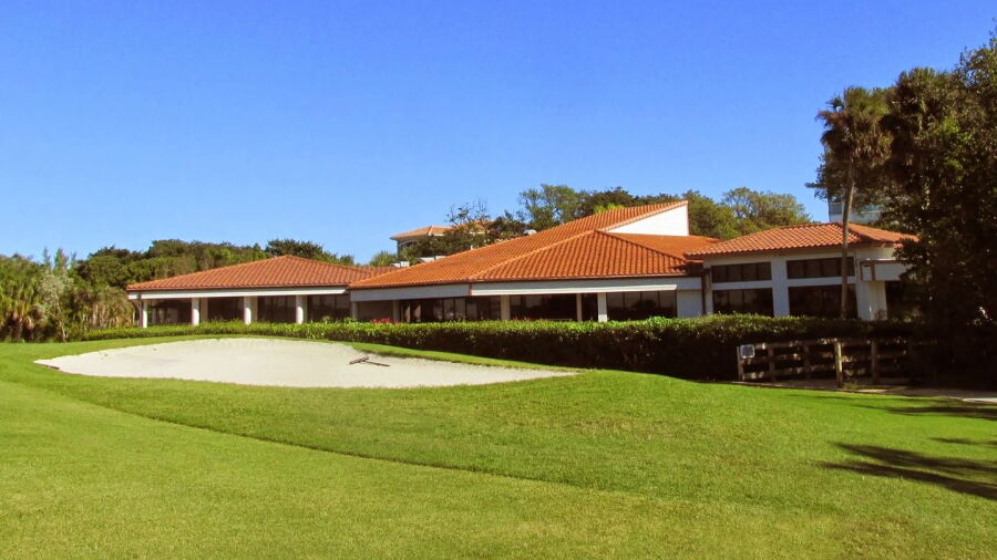 Island Dunes CC: Clubhouse