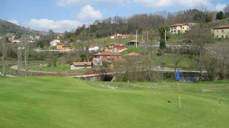 Las Caldas GC: #16