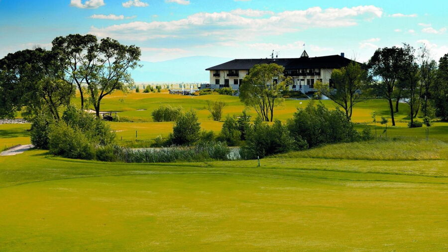Black Stork Golf Resort