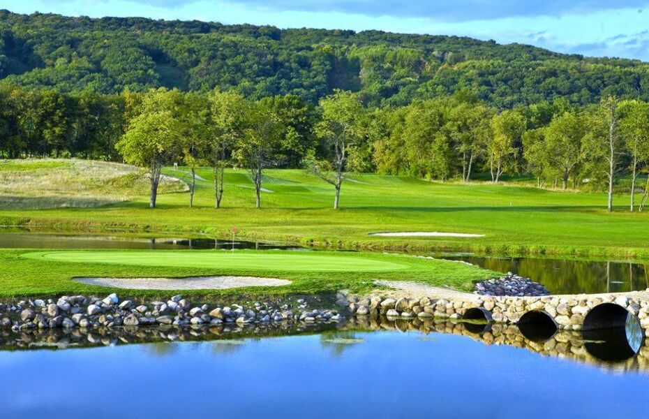 Devils Head RCC Island green