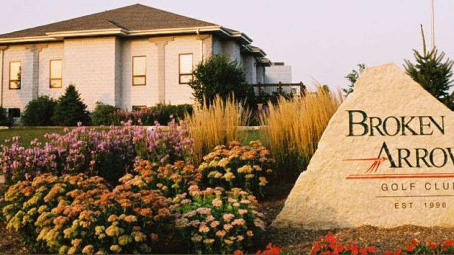 Broken Arrow GC: Clubhouse