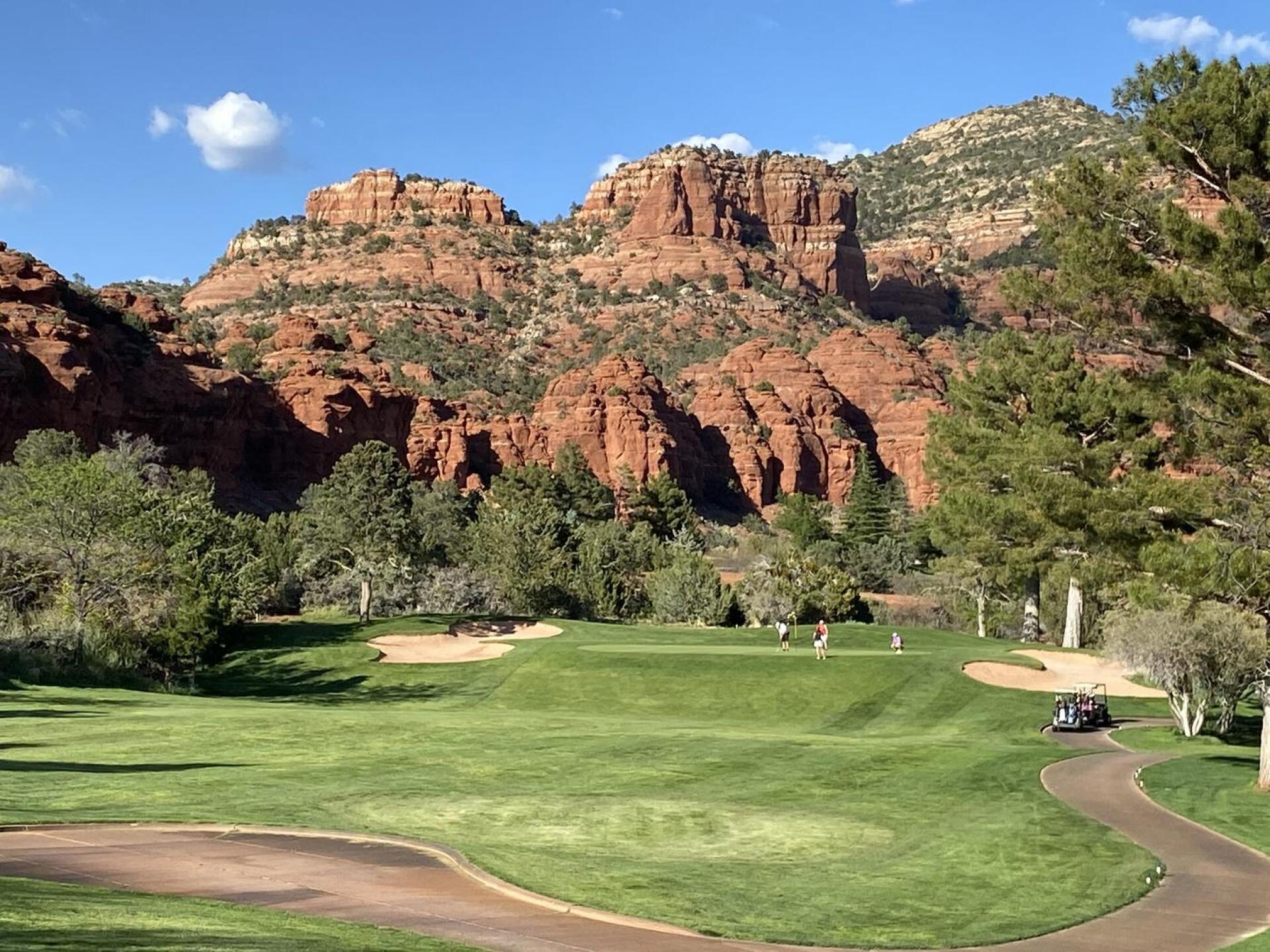 Signature hole (Photo submitted by E6cUkUq83ecm86zgTibu on 04/21/2021)