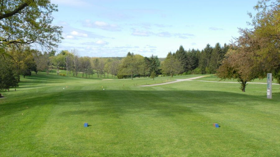 South at South Hills GC: #1 tee
