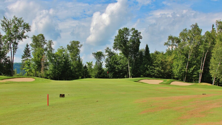Mont Tremblant Resort - Le Diable golf course - 5th