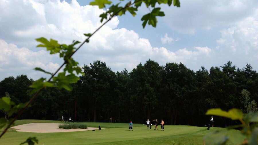 Sporting Club Berlin Scharmuetzelsee - Jake McEwan