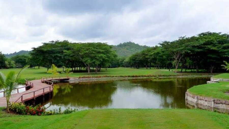 Hacienda Iguana Golf & Beach Club